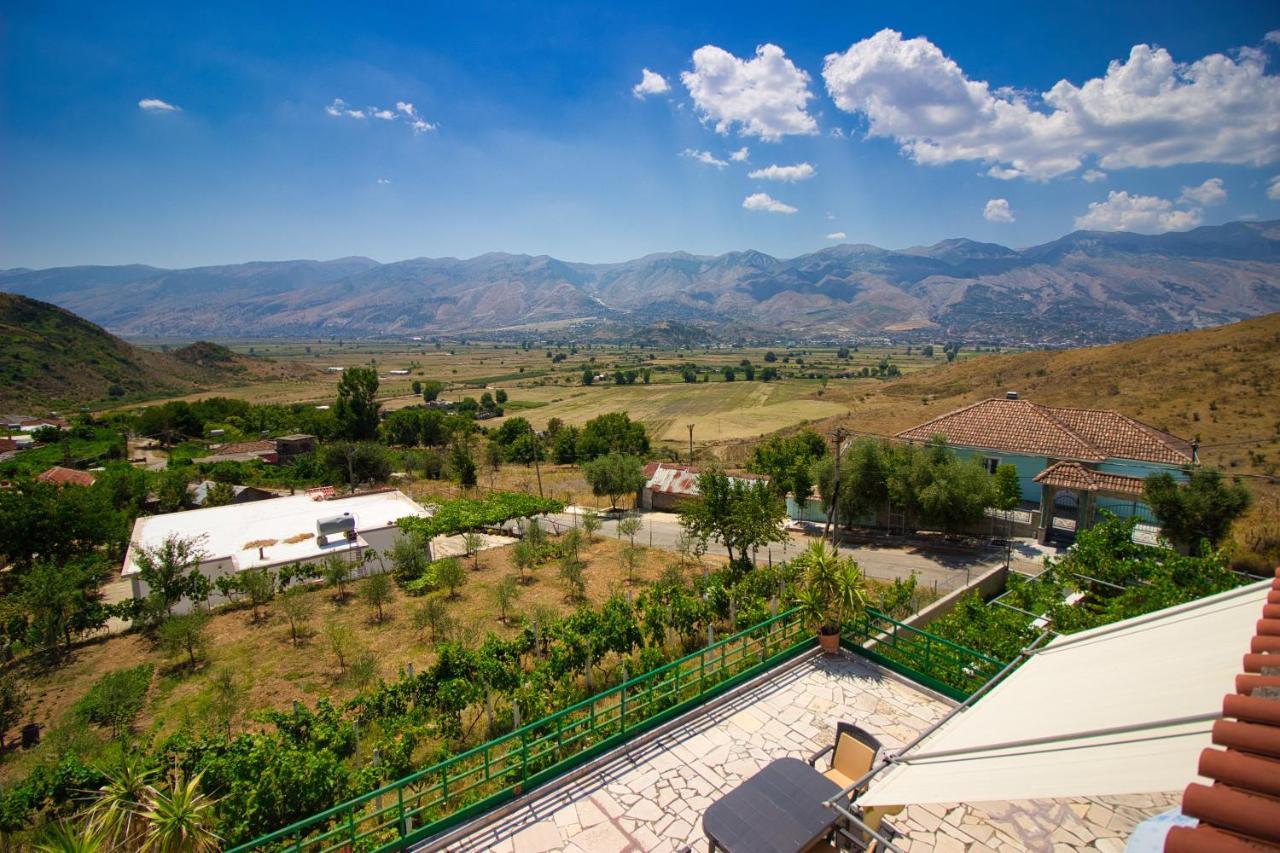 Shametaj Frühstückspension Gjirokastër